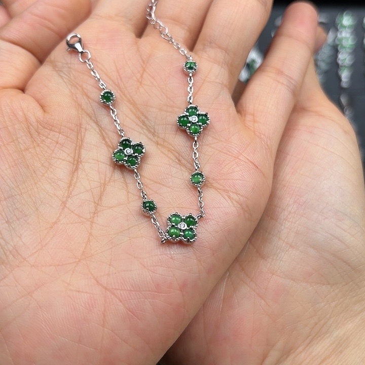 ****️翡翠银S925镶嵌耳饰