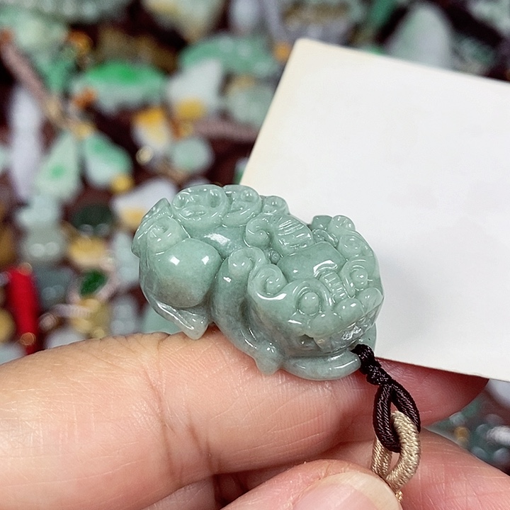 翡翠未镶嵌颈饰天然翡翠玉A货配证书