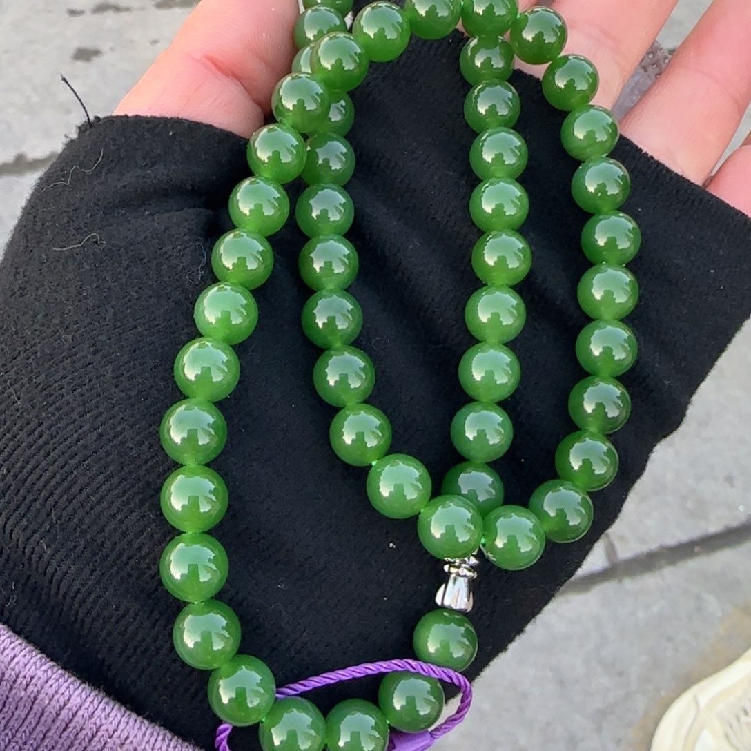 和田玉未镶嵌颈饰卡八无黑纯净版