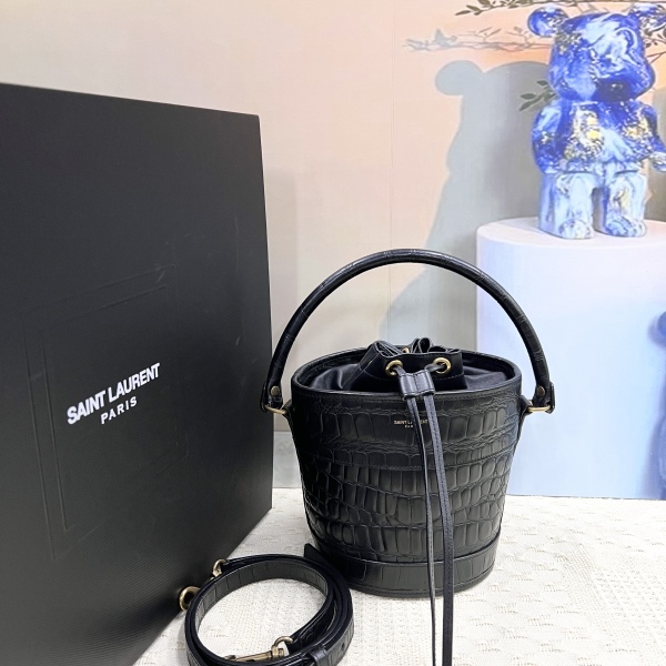 95新/圣罗兰/市场价68888/包包/250215MM0019