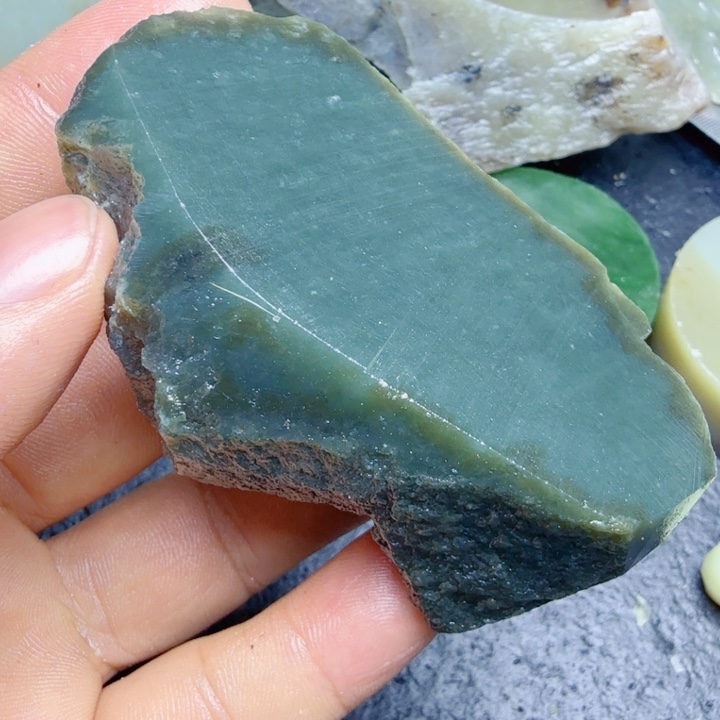 和田玉（糖玉）未镶嵌珠宝奇石