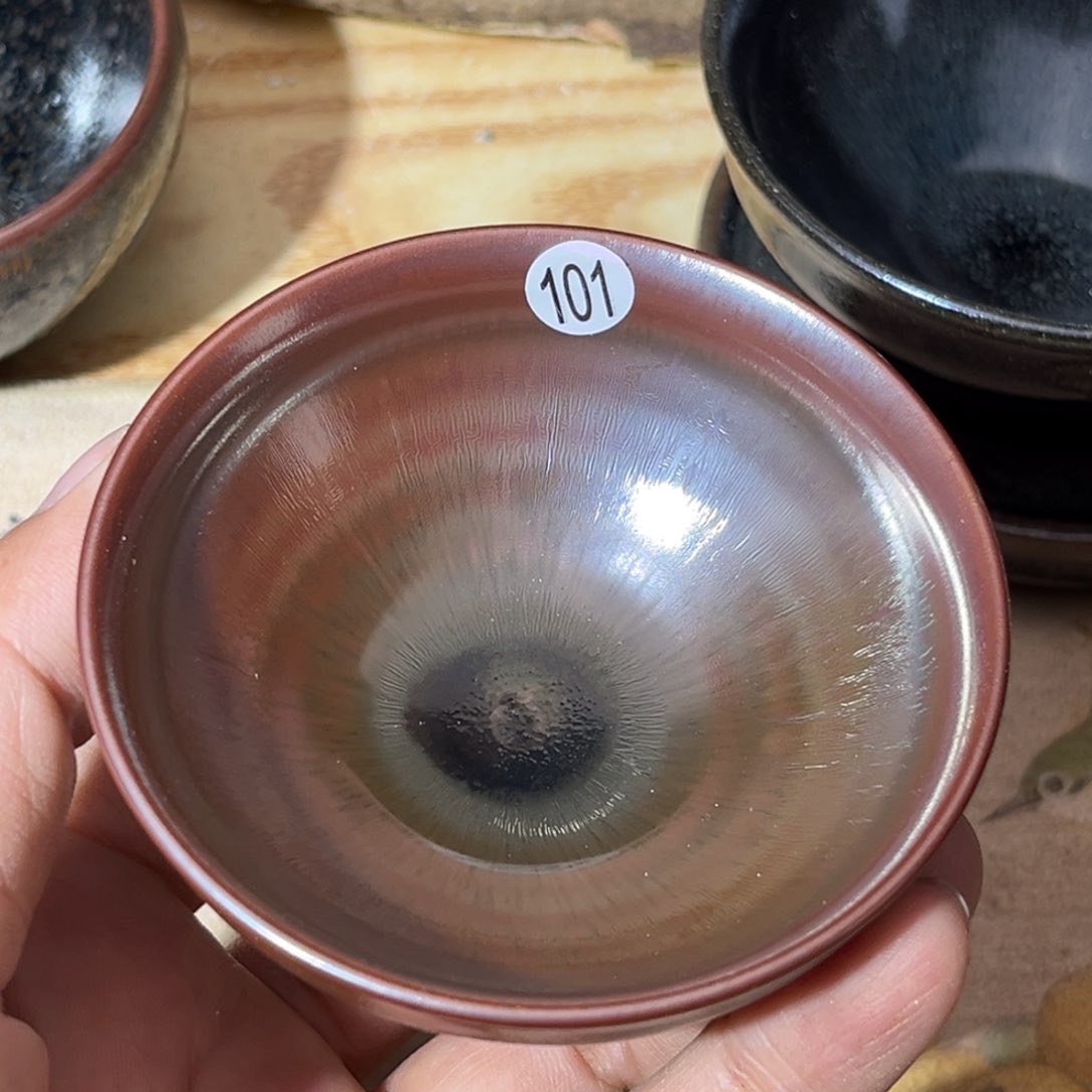 茶盏义兴龙窑坚持真柴烧