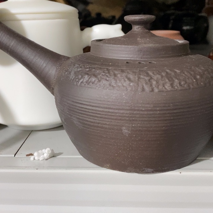 陶瓷艺术品及陶瓷壶