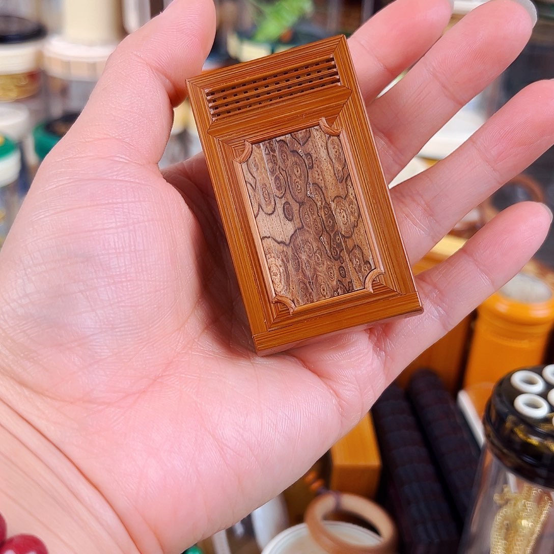 张圣林掌中宝铰链门黄蛉盒