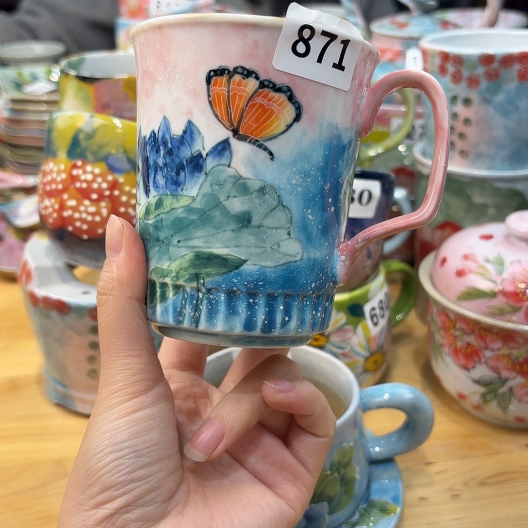 瓷片兔兔嘎嘎嘎好帅