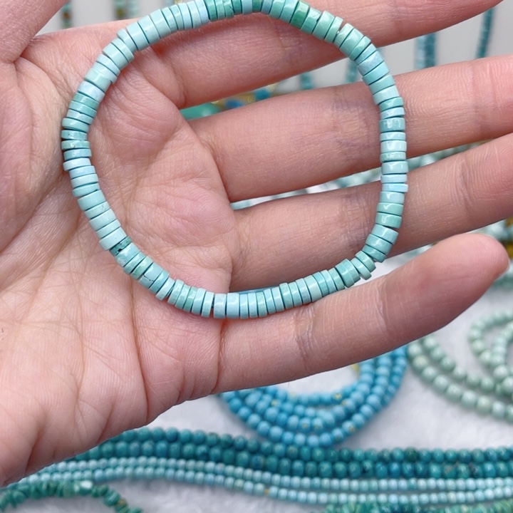 绿松石未镶嵌颈饰