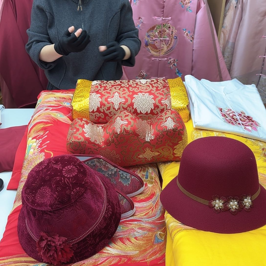 孙***亮双凤牡丹高端百年服全套搭配