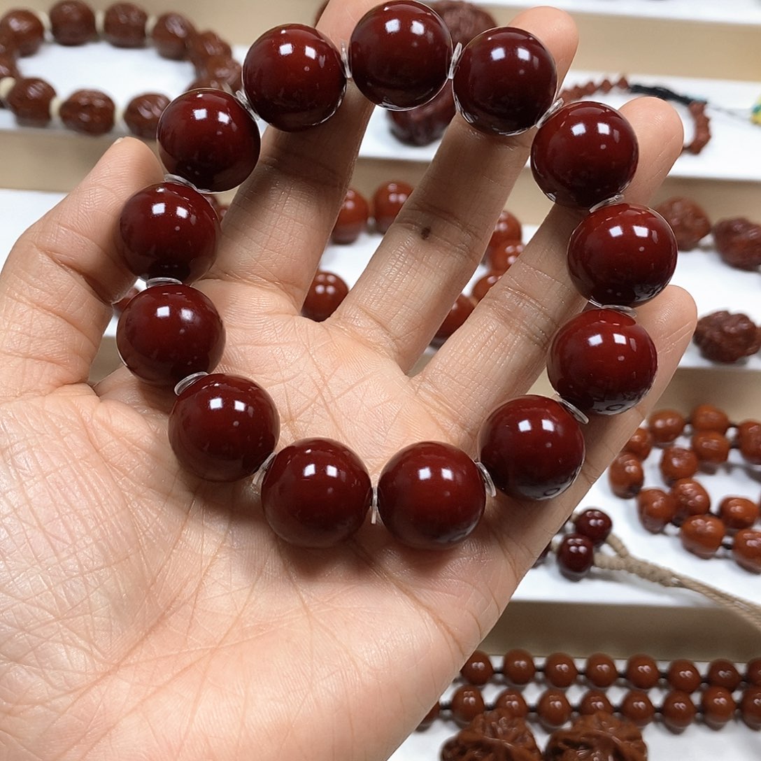 羊****橄榄核吊坠橄榄核