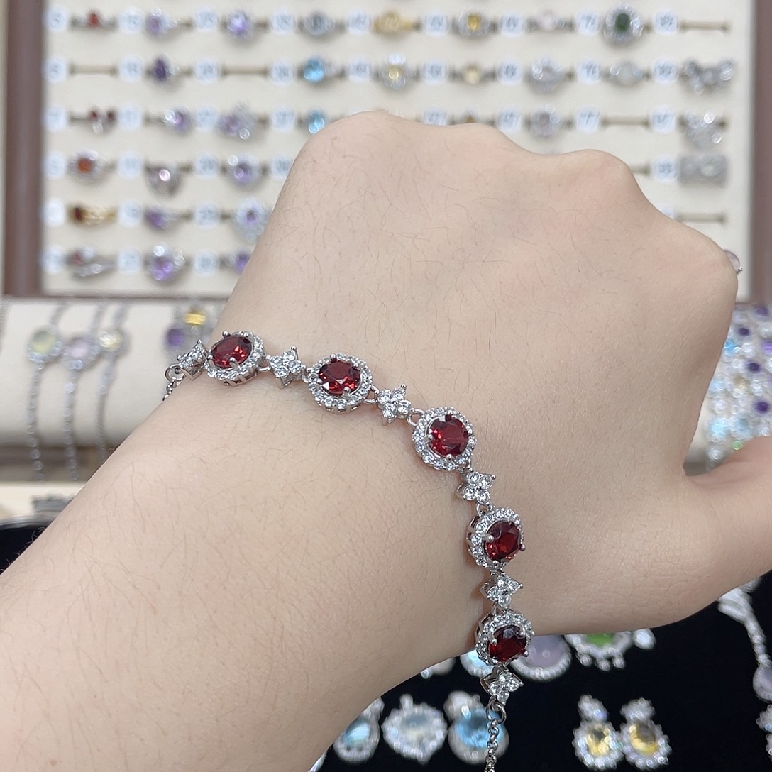 七***子石榴石手链银S925镶嵌