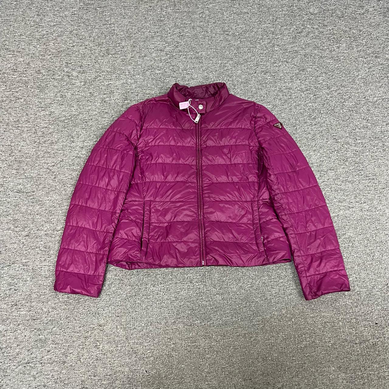 99新 Prada/普拉达 Prada 红色羽绒服 三角标