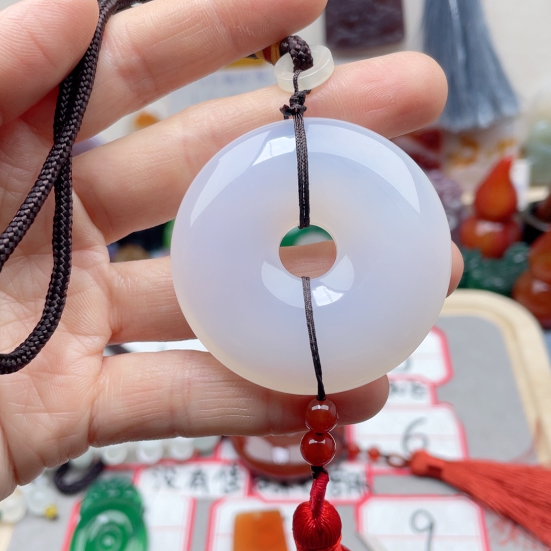 玛瑙/玉髓颈饰合金凤**桐