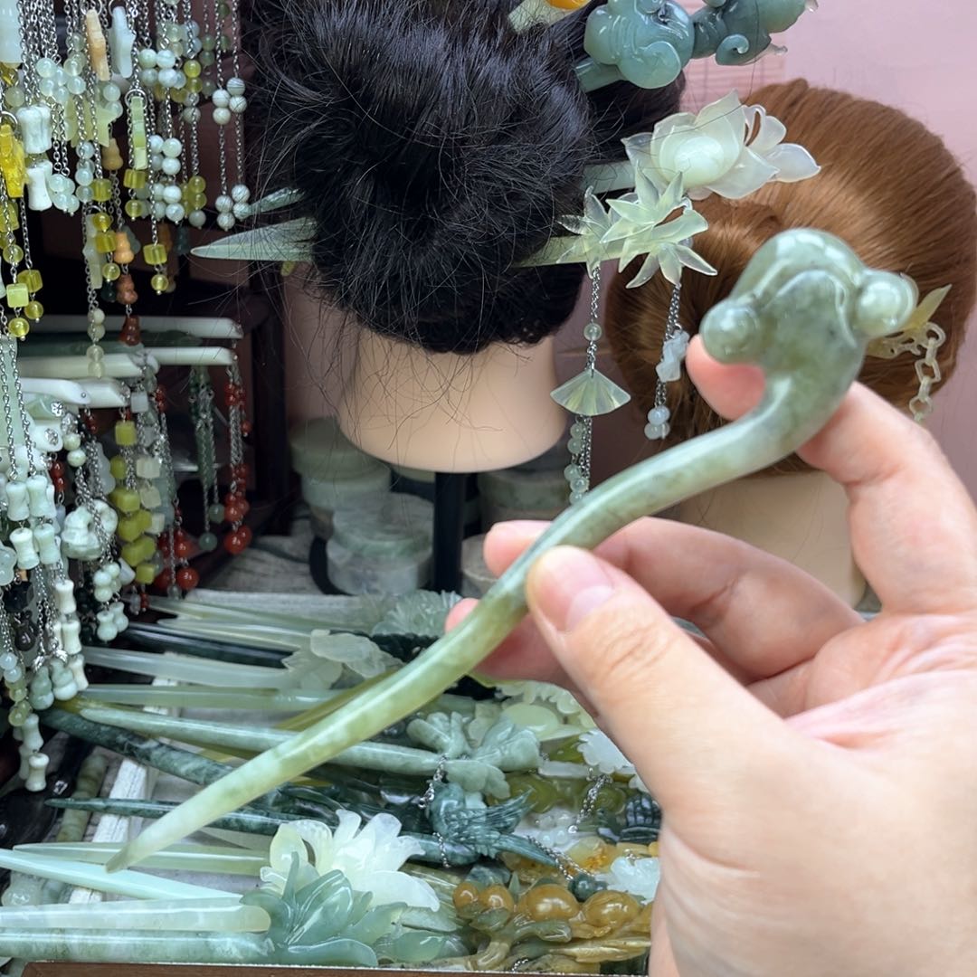 蛇纹石玉发饰未镶嵌长度20厘米左右