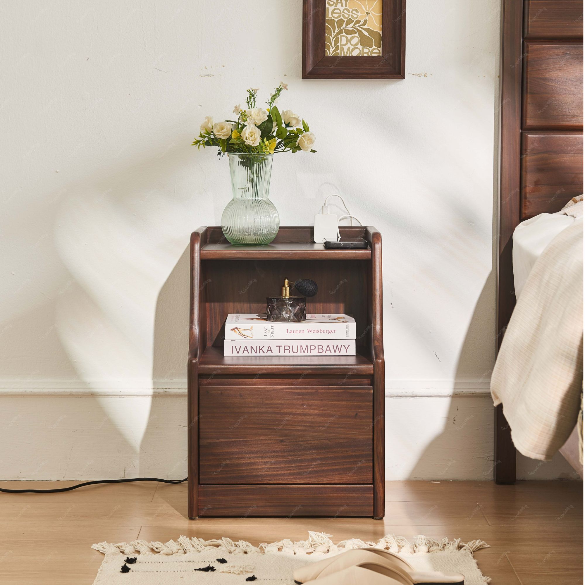 [XWCQ]马波地黑胡桃床头柜