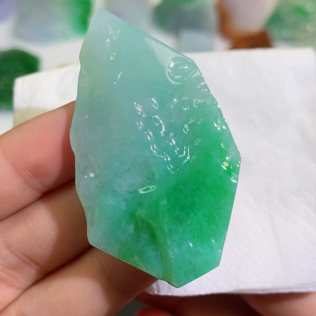 【闪购商品】翡翠吊坠(不含链)未镶嵌