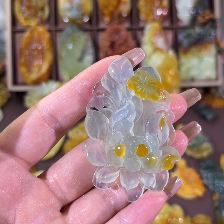 未镶嵌蛇纹石玉颈饰揽*?随机发