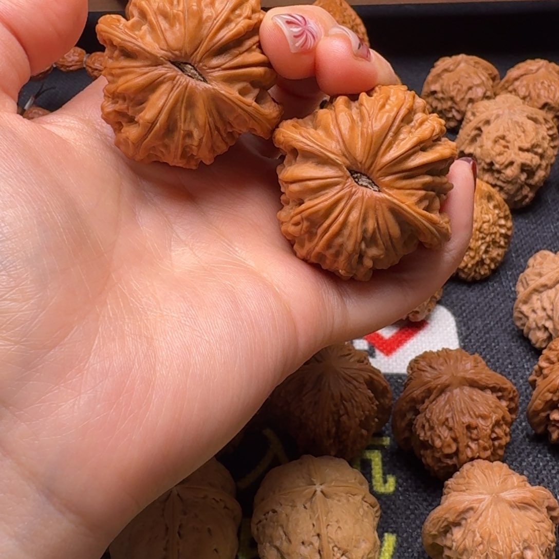 文玩核桃吊坠43磨盘