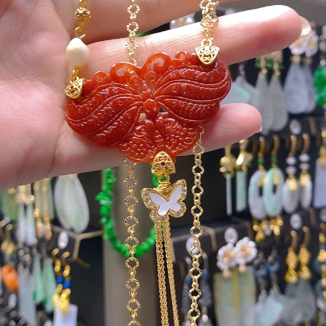 未镶嵌翡翠耳饰翡翠