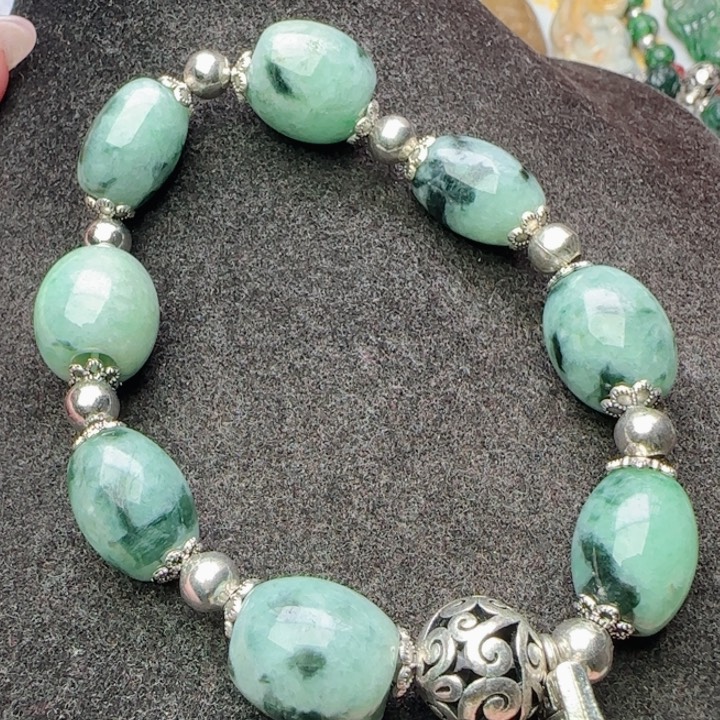 翡翠未镶嵌颈饰天然A货33