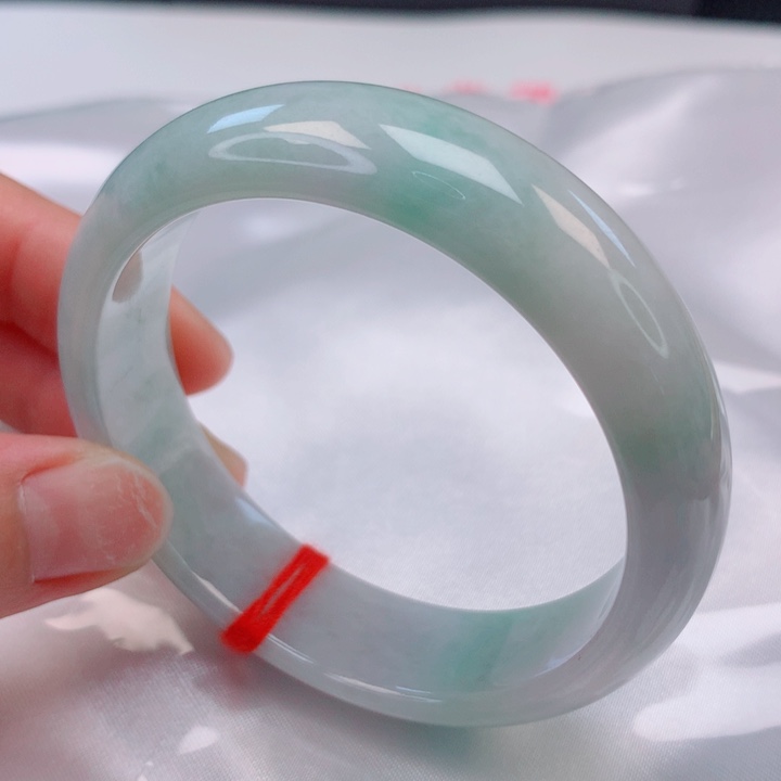 翡翠手镯未镶嵌55。56