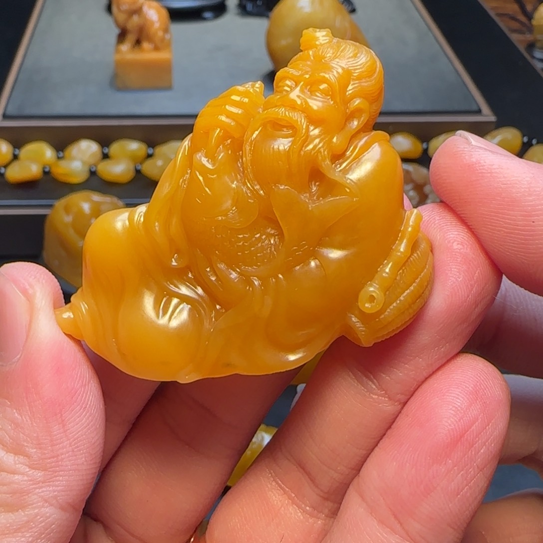 田黄石L*O寿山田黄石