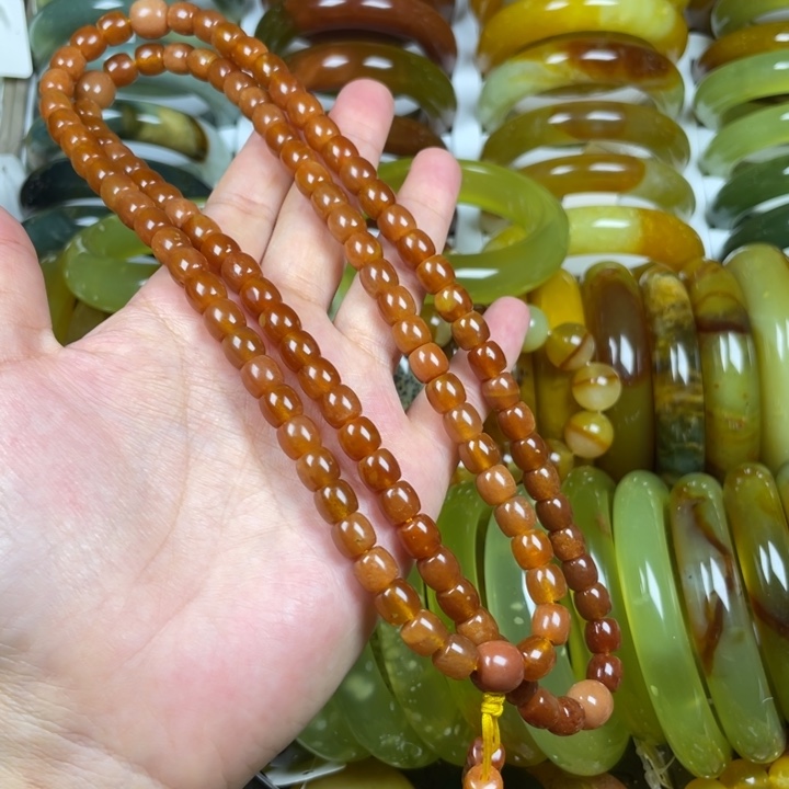 蛇纹石玉手镯未镶嵌小*母