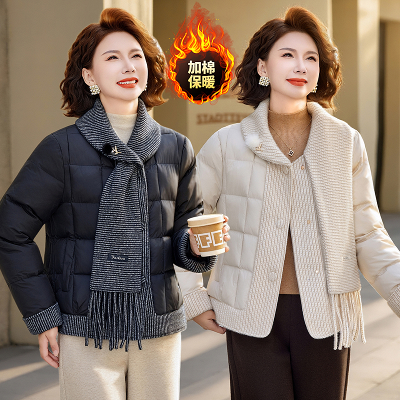 妈妈冬装针织拼接棉衣外套中老年2025新款围巾领加厚保暖羽绒棉服
