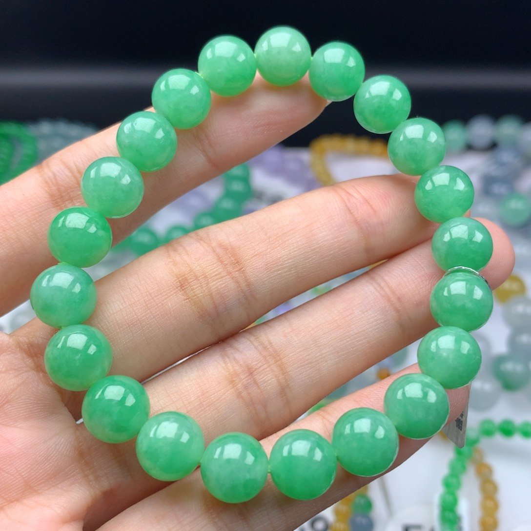 翡翠手链未镶嵌卡