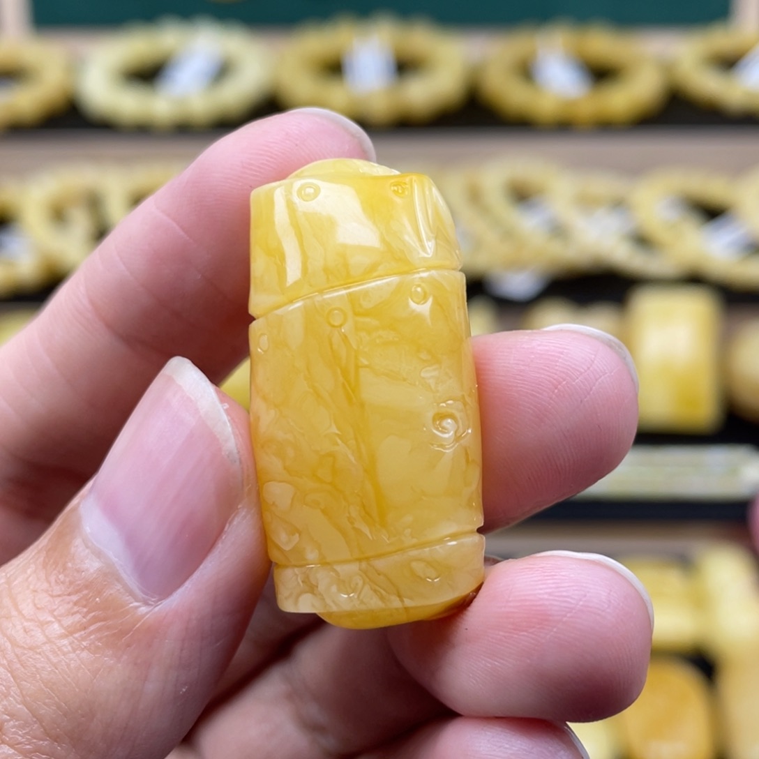 琥珀裸石未镶嵌琥珀蜜蜡