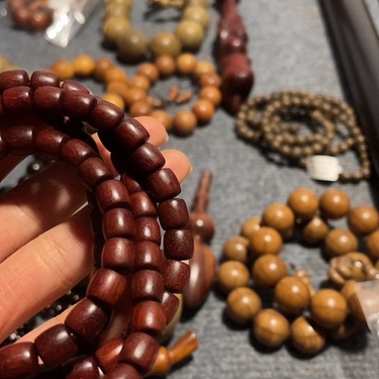 木108棵血檀把玩挂件