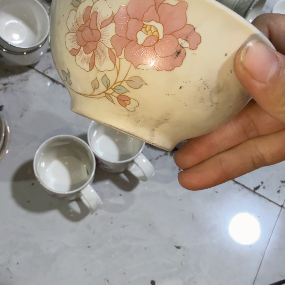 茶盏在这条路中的我