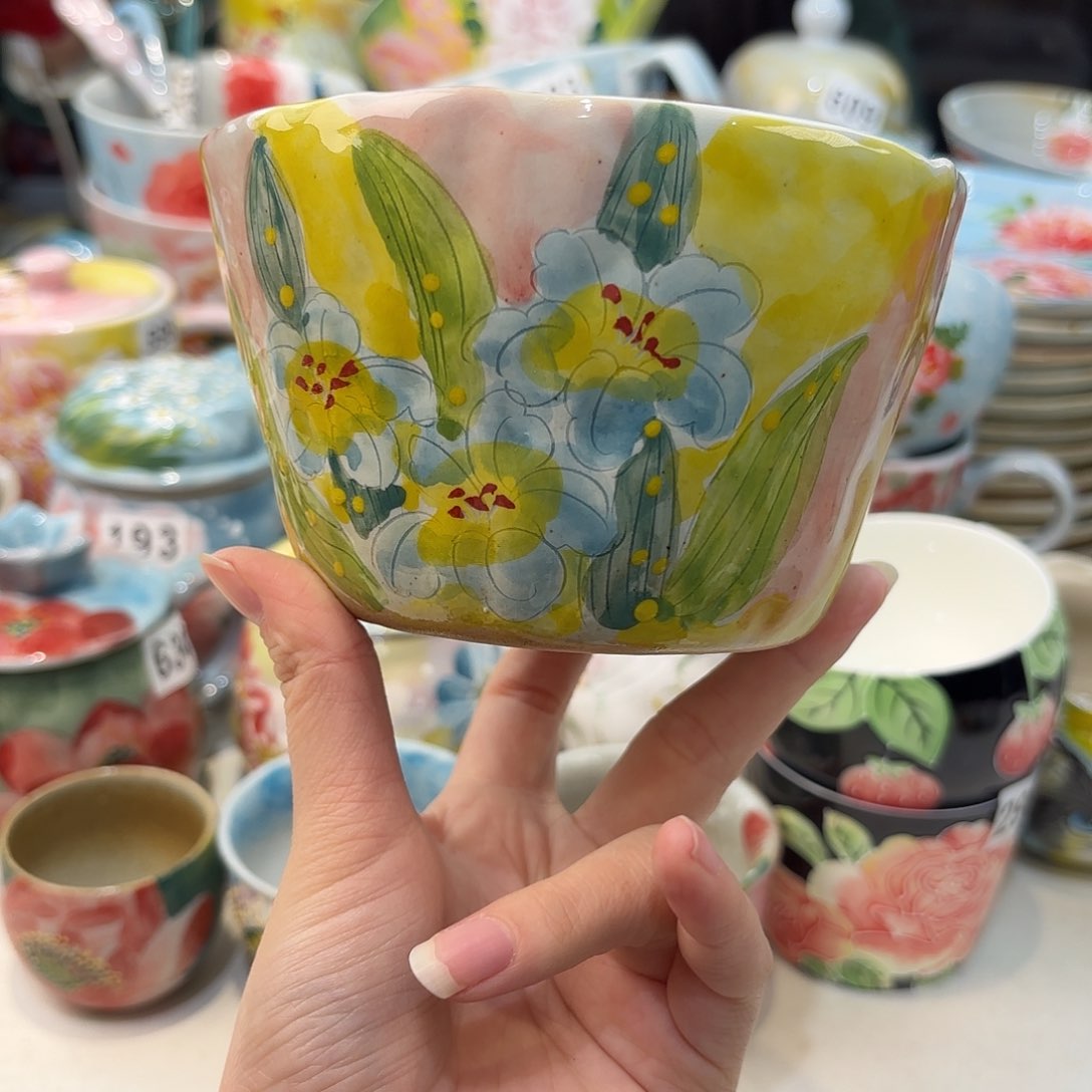 瓷片兔兔好可爱呀打