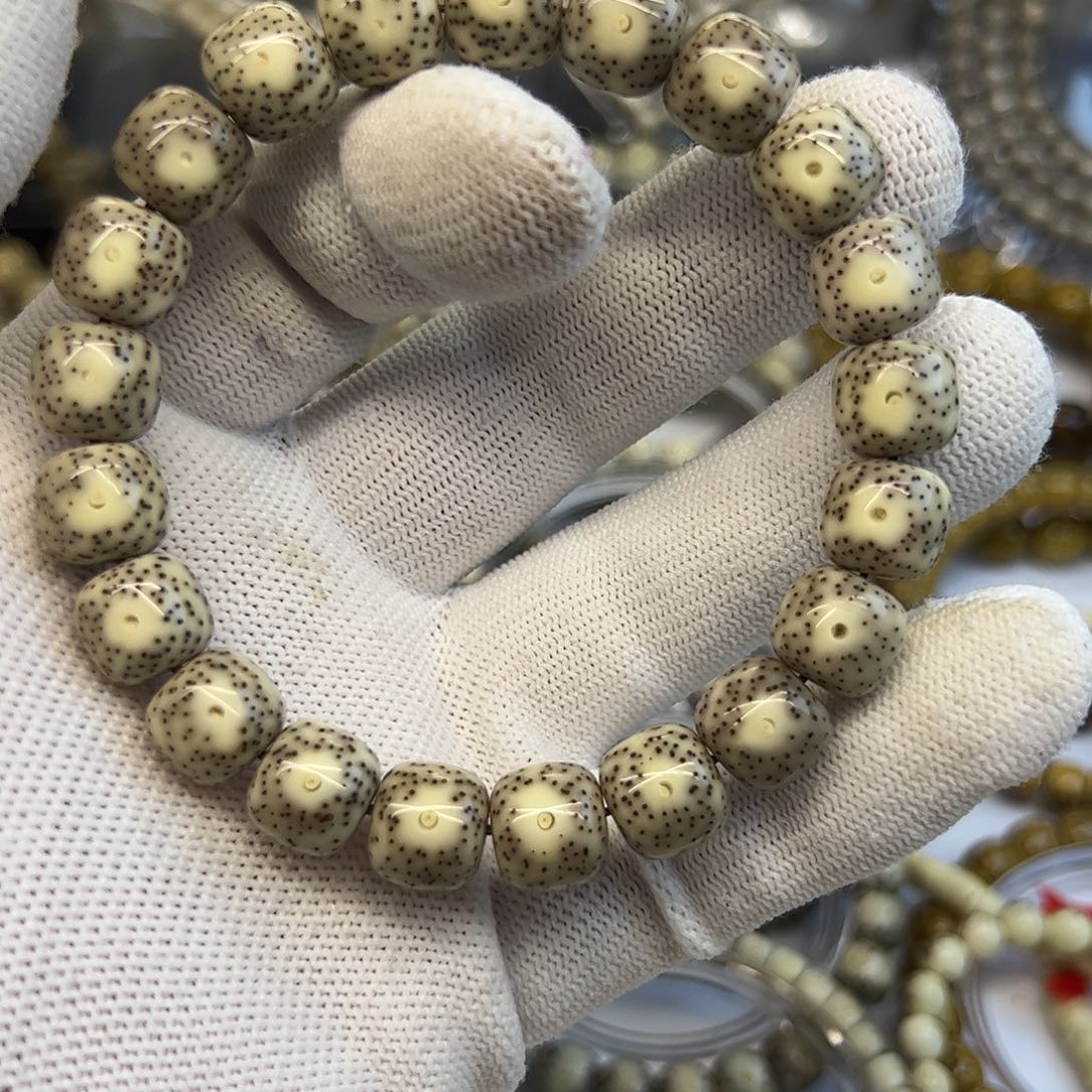 星月菩提手串灰包白大眼睛11✖️10