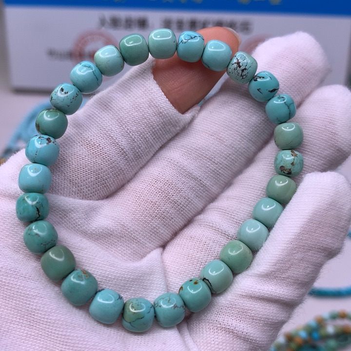 未镶嵌绿松石珠宝奇石