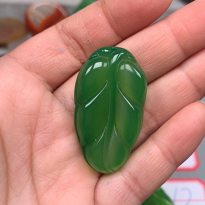 阳***1玛瑙/玉髓未镶嵌颈饰