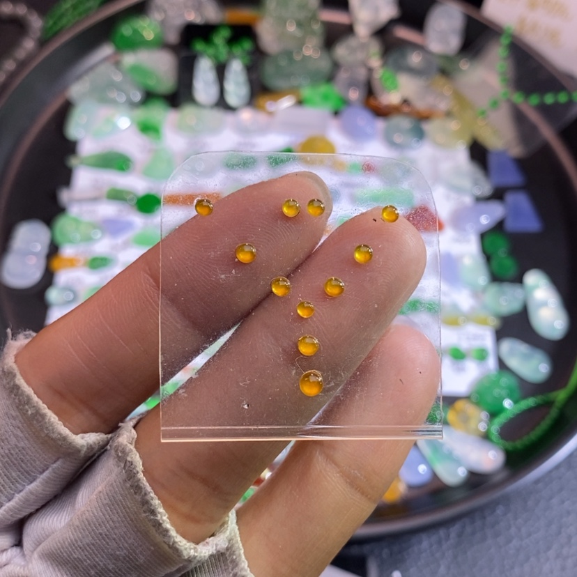 【闪购商品】翡翠挂件未镶嵌蛋