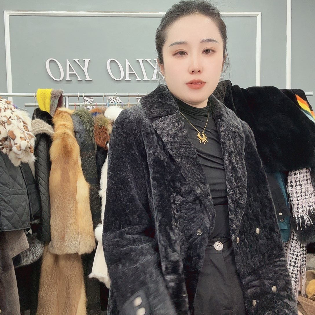 姚小妖家高端皮草