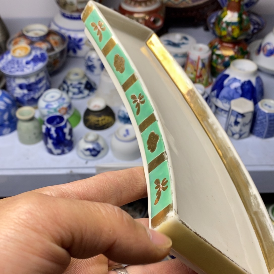 瓷片一直没见她有那么点想哭