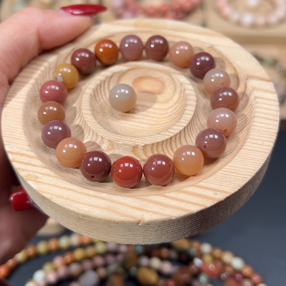 金***拿石英质玉未镶嵌手链90