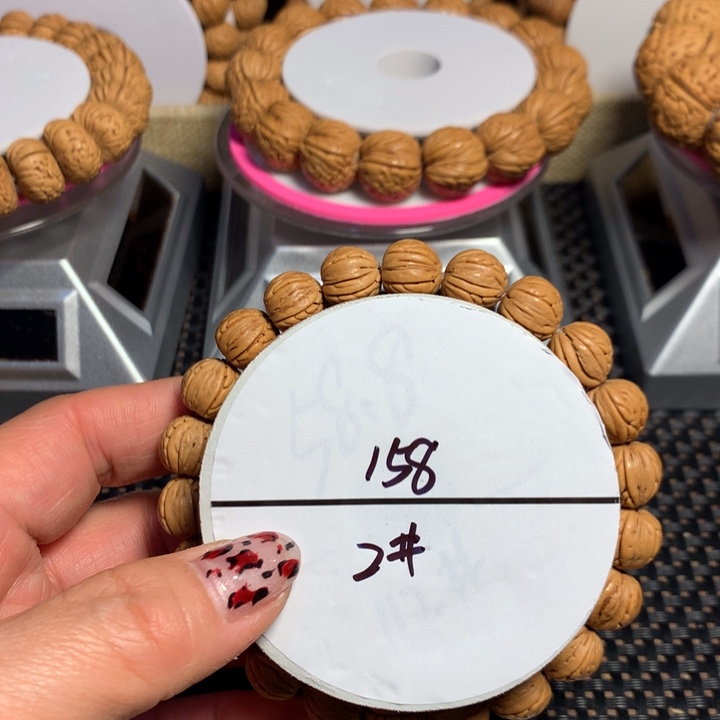Z***a手串桃核2号链接，金豆