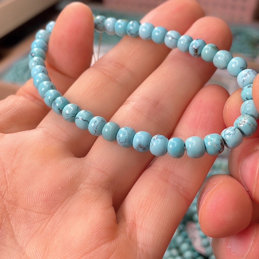 绿松石未镶嵌颈饰