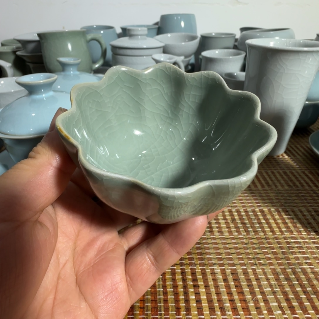 杯子原矿粉青釉莲花杯