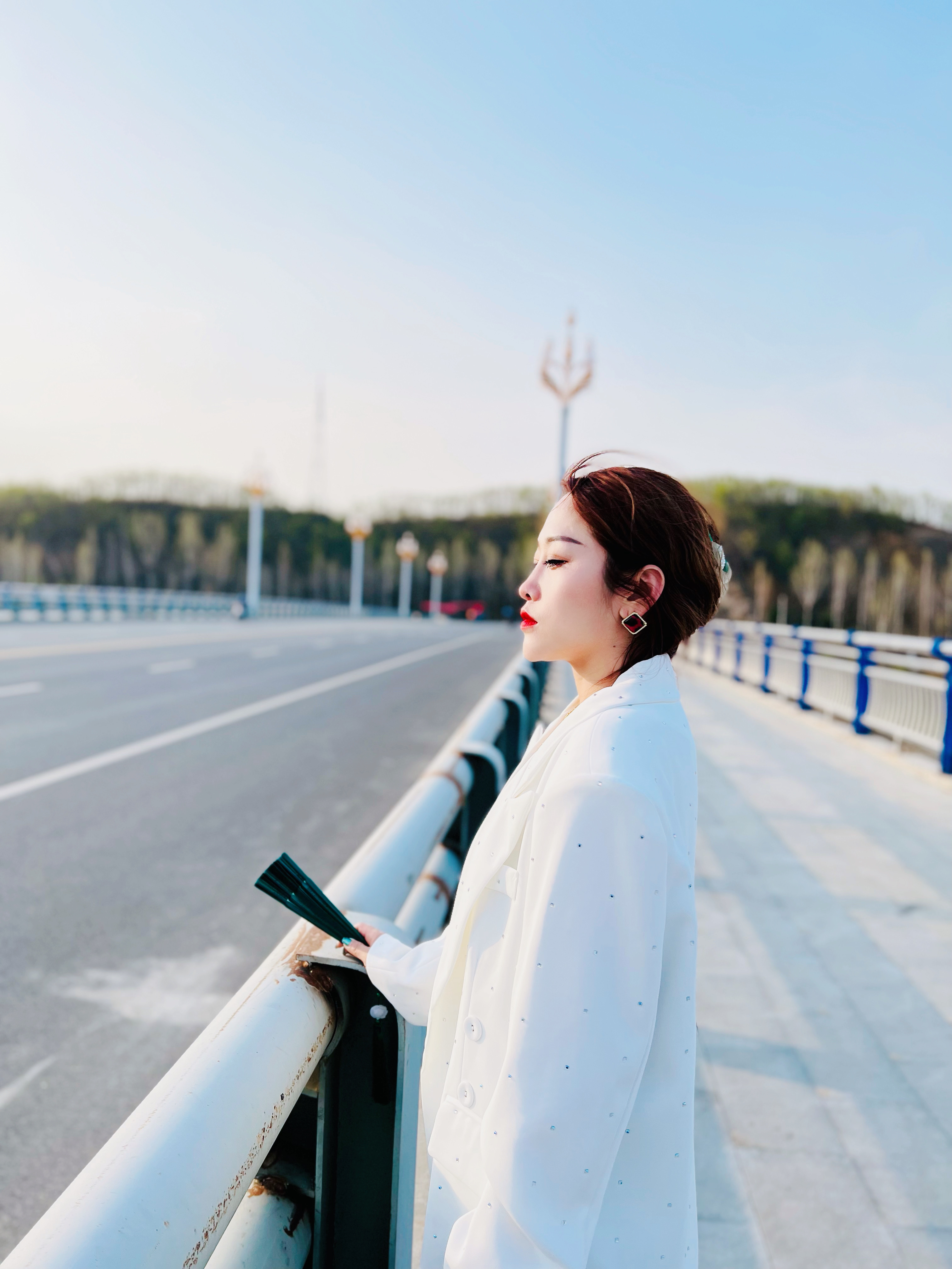 休闲牛仔套装微辣