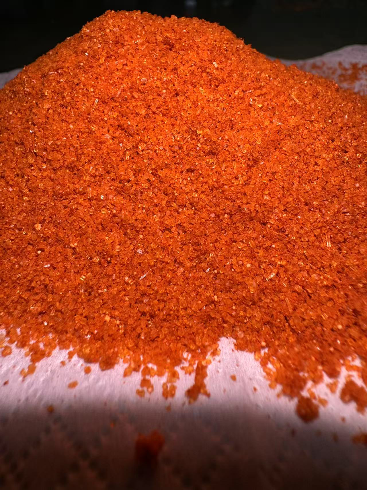 一斤鸭肉只需要放16克腌制料，一斤腌料可以腌制30斤的鸭肉