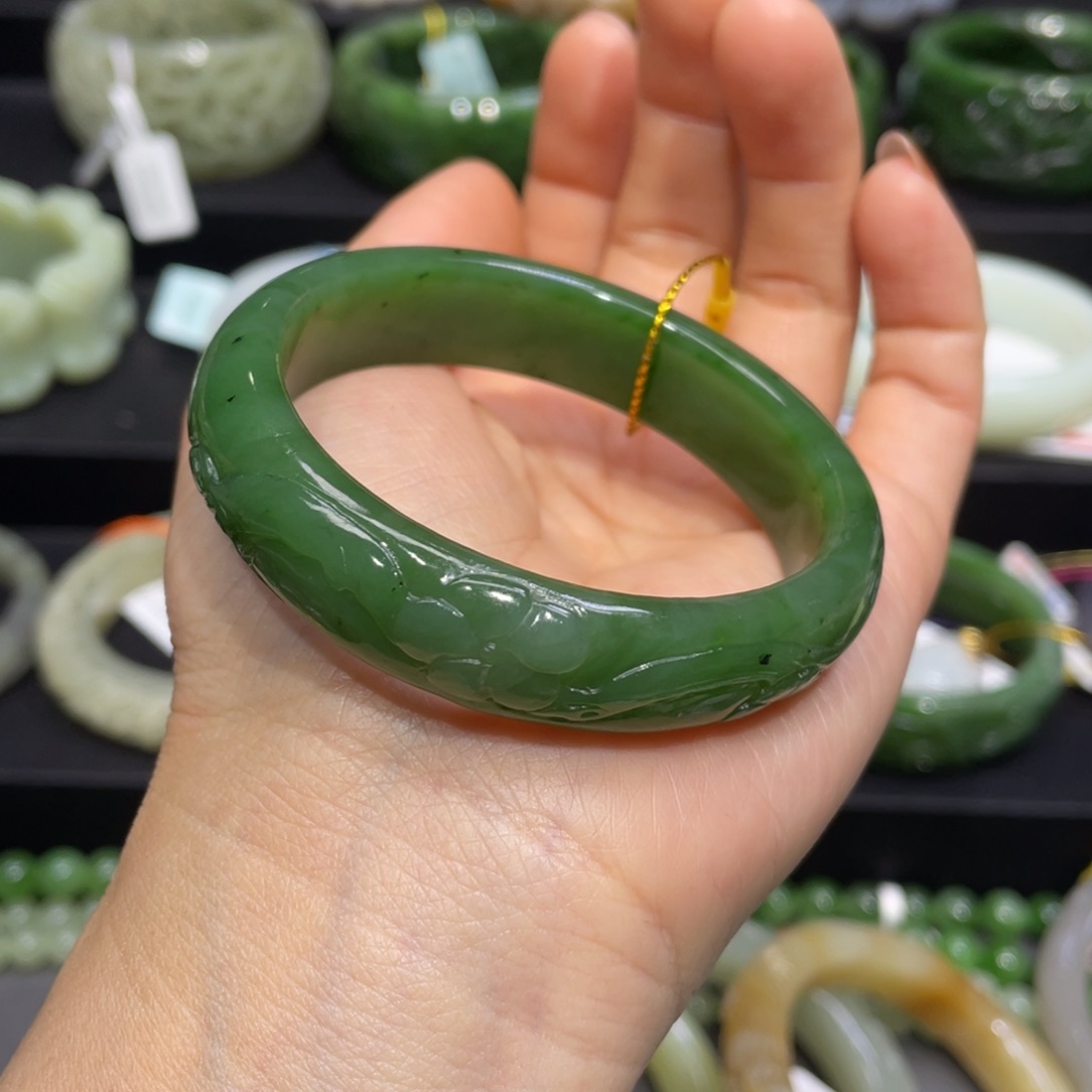 和田玉手镯52+圈口 编号96未镶嵌