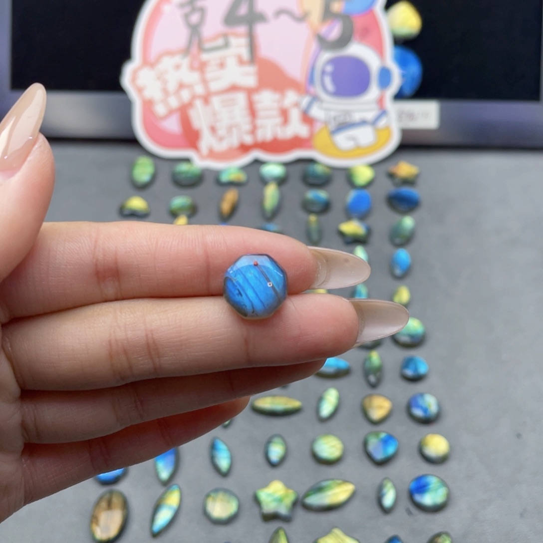 未镶嵌珠宝半成品水晶₊****⁺