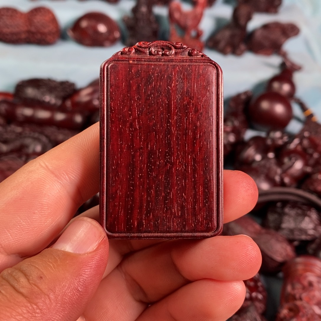 失***刻檀香紫檀（小叶紫檀）