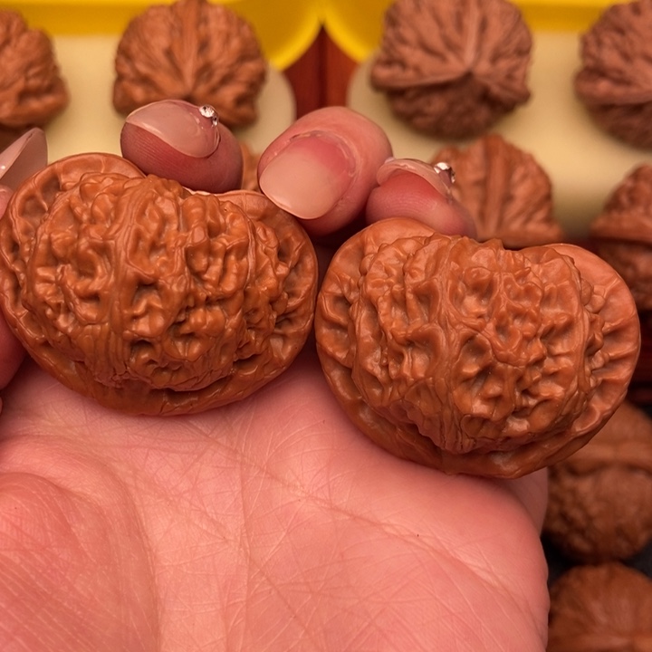 文玩核桃把件41精品老树宫灯