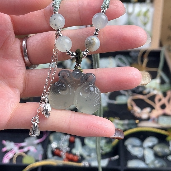 蛇纹石玉合金颈饰