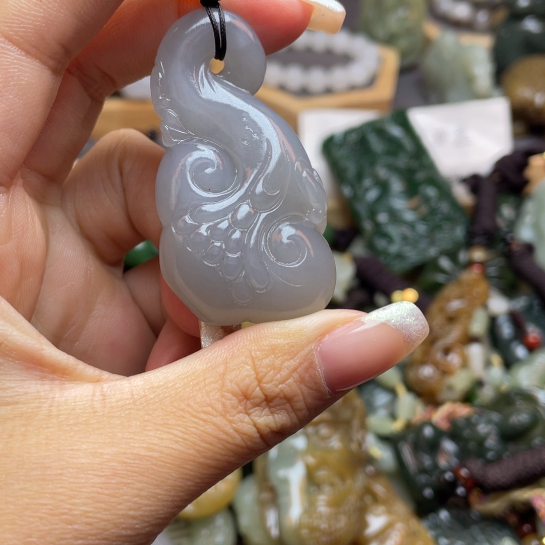 和田玉颈饰未镶嵌