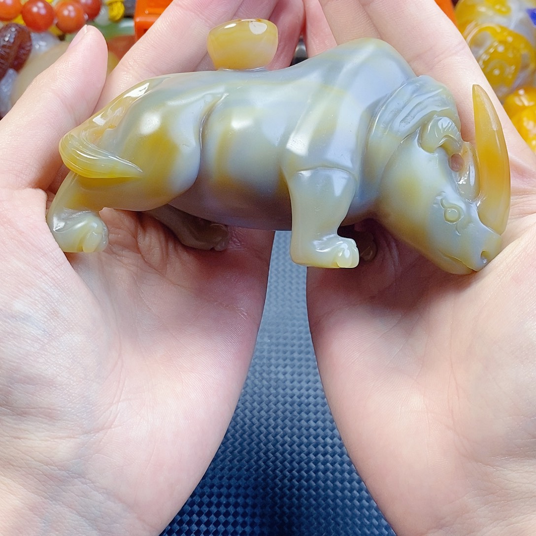 妖***爷玛瑙/玉髓未镶嵌玛瑙